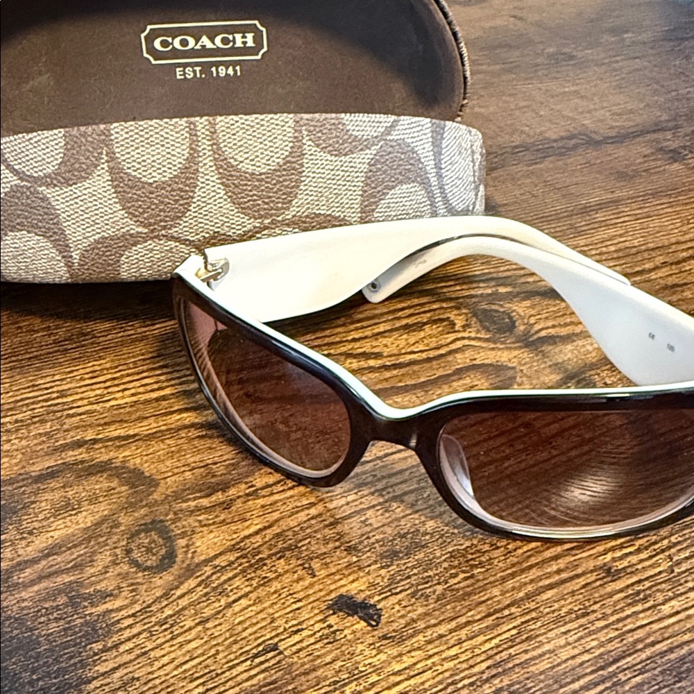 Coach Dark Brown Sunglasses with Patterned Case - Picture 6 of 6